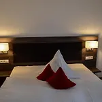 Hotel Restaurant Lamm 3*