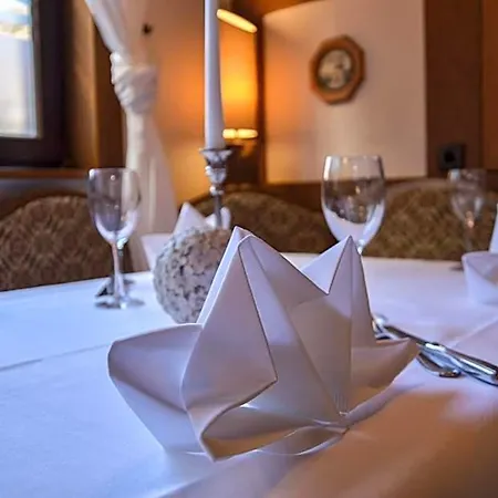 Restaurant Lamm Hotel 3*