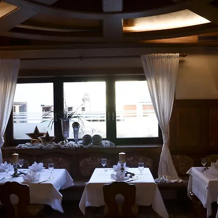 酒店 Restaurant Lamm 3*