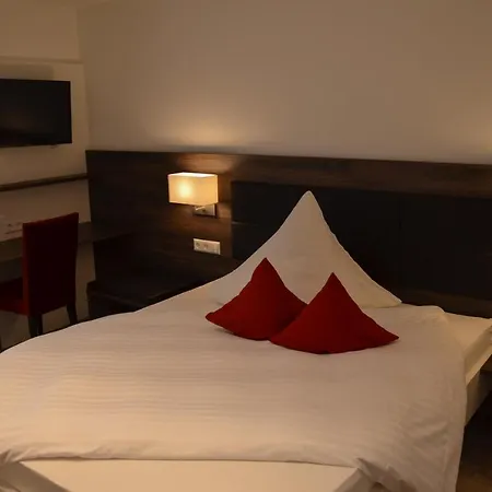 Hotel Restaurant Lamm 3*